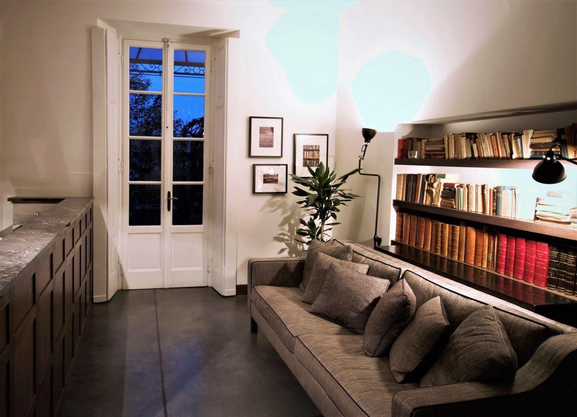 Casa Santo Stefano Villa เชอร์นอบบิโอ ภายนอก รูปภาพ